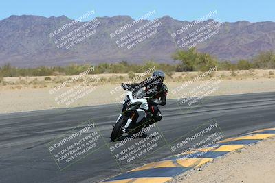 media/Mar-24-2025-Moto Forza (Mon) [[57ce5c5cff]]/3-Beginner Group/Session 3 (Turn 6 Inside)/